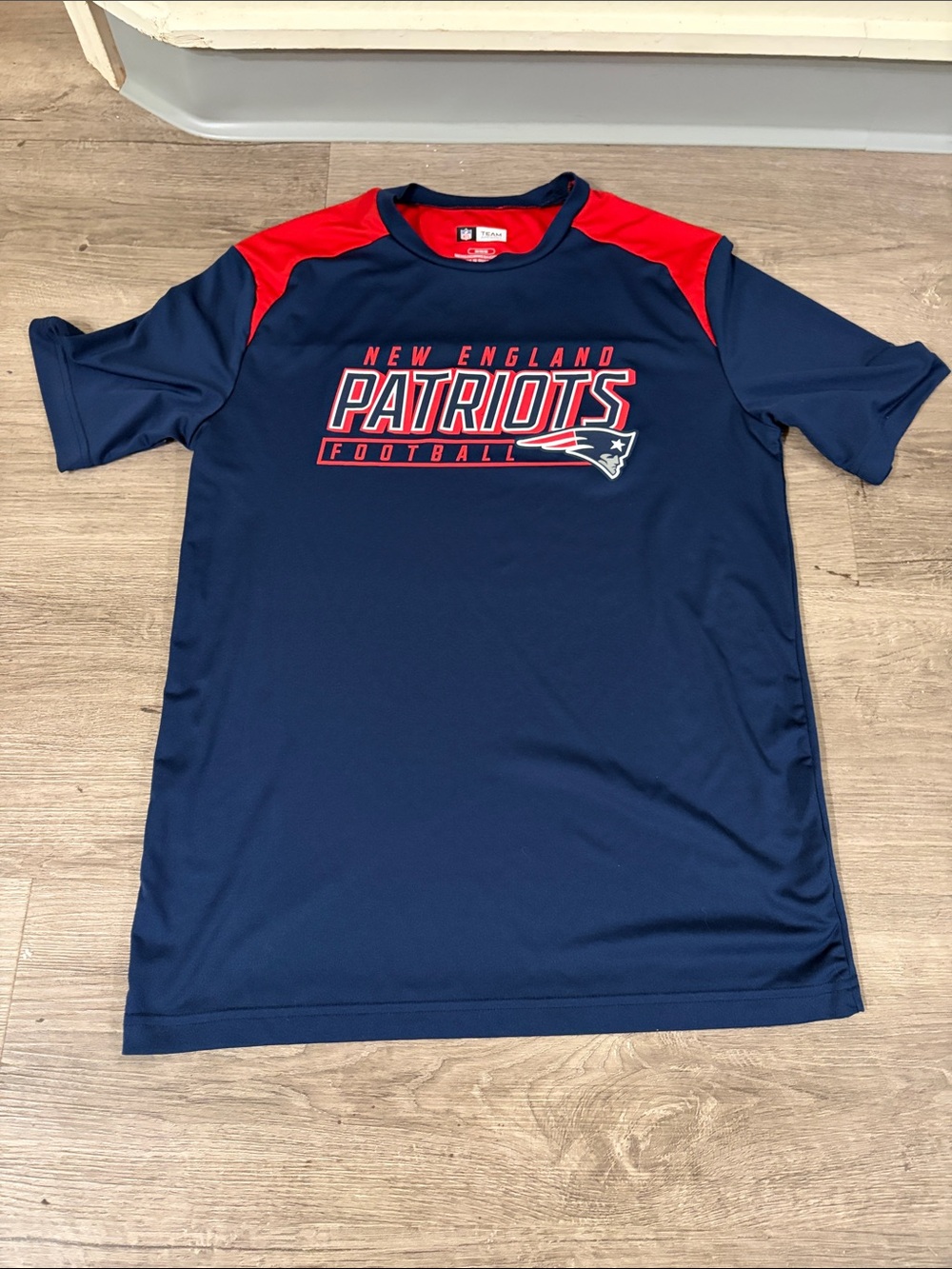 NFL Navy and Red Team Apparel Crew Neck Tee